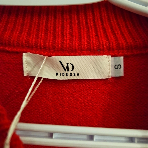 Christmas sweater - Picture 3 of 3